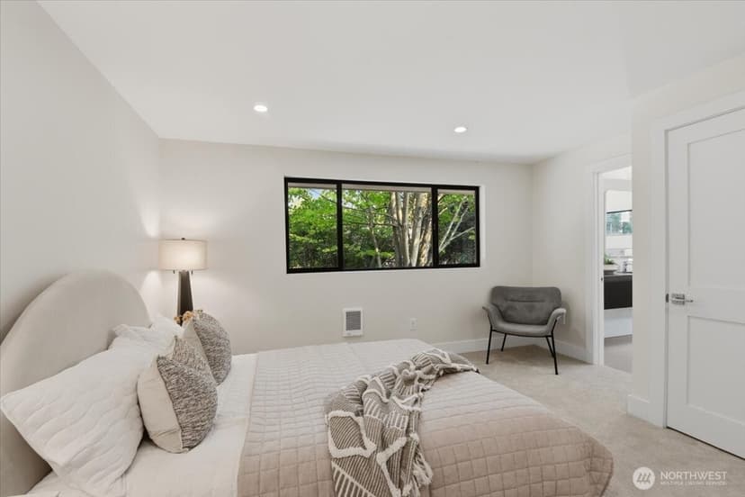 Property photo for 836 NW Richmond Beach Road, Shoreline photo 14