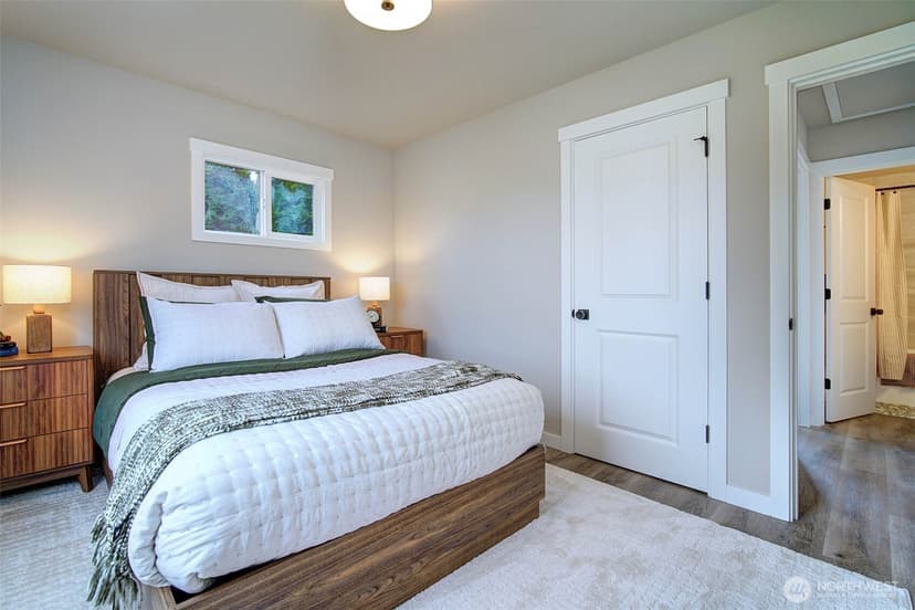 Property photo for 1624 Pine Street, Everett photo 18