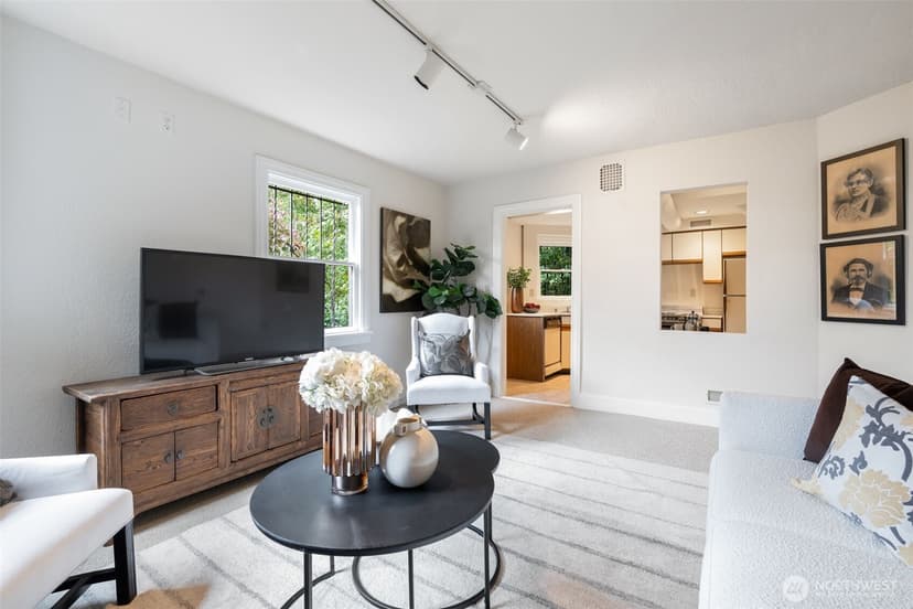 Property photo for 1107 7th Avenue W, Seattle photo 30