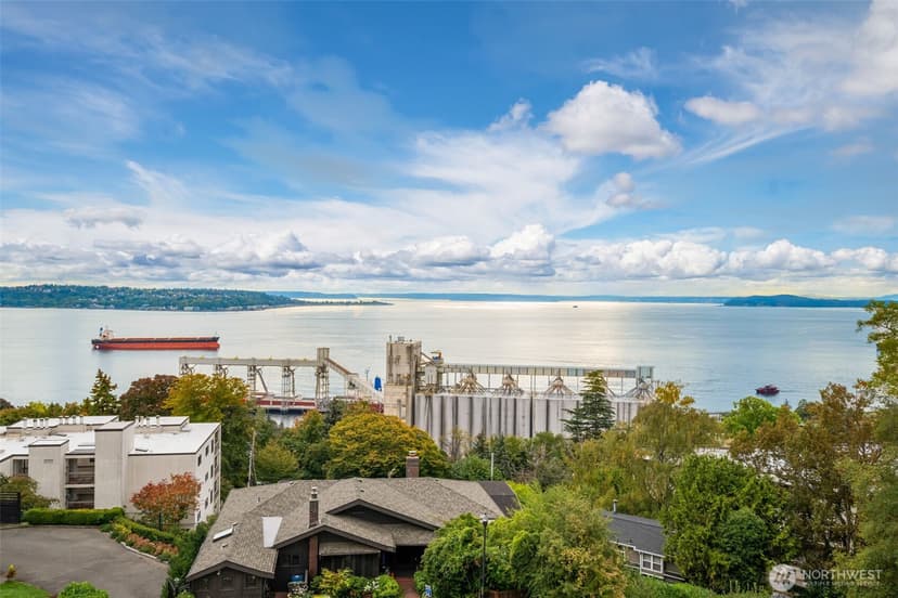 Property photo for 1107 7th Avenue W, Seattle photo 36