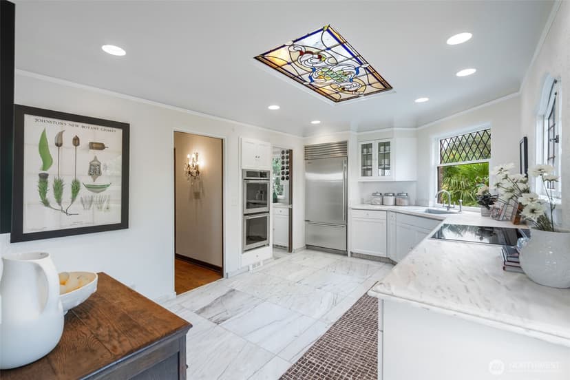 Property photo for 1107 7th Avenue W, Seattle photo 14
