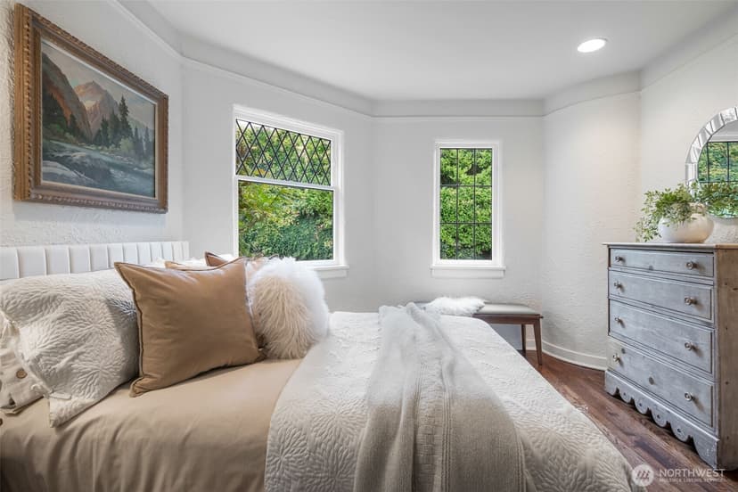 Property photo for 1107 7th Avenue W, Seattle photo 27