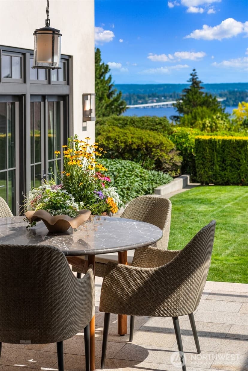 Property photo for 3825 E Highland Drive, Seattle photo 17