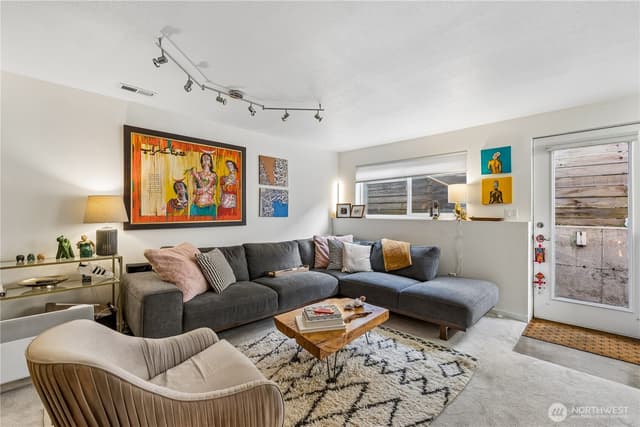 Property photo for 3839 Letitia Avenue S, Seattle photo 4