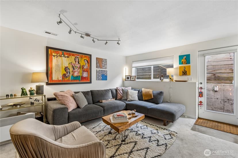 Property photo for 3839 Letitia Avenue S, Seattle photo 4