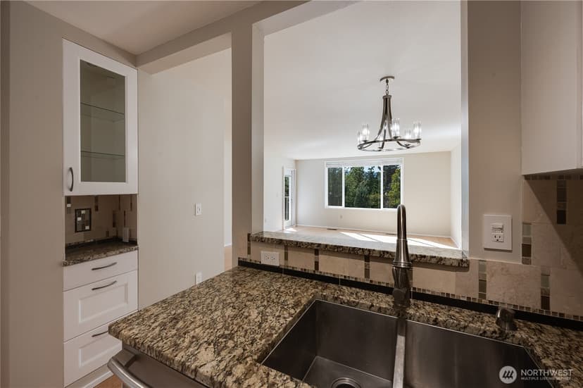 Property photo for 4152 Providence Point Drive SE #104, Issaquah photo 9