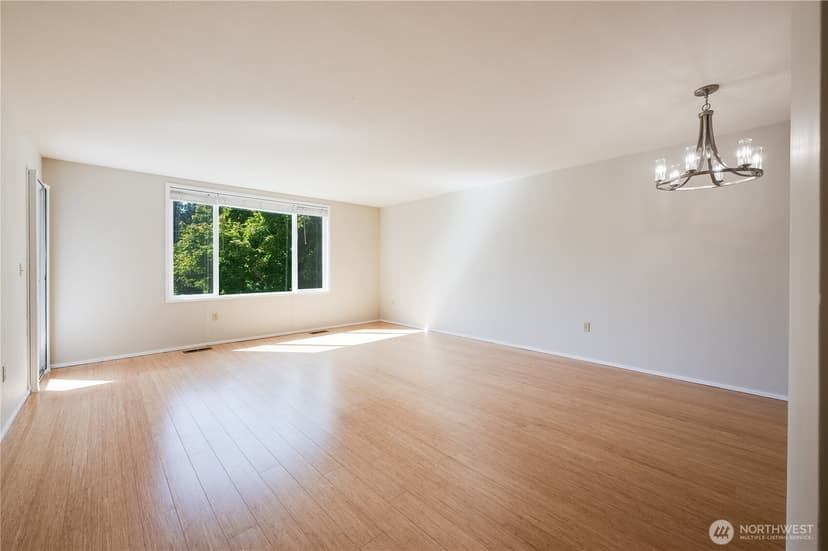 Property photo for 4152 Providence Point Drive SE #104, Issaquah photo 11
