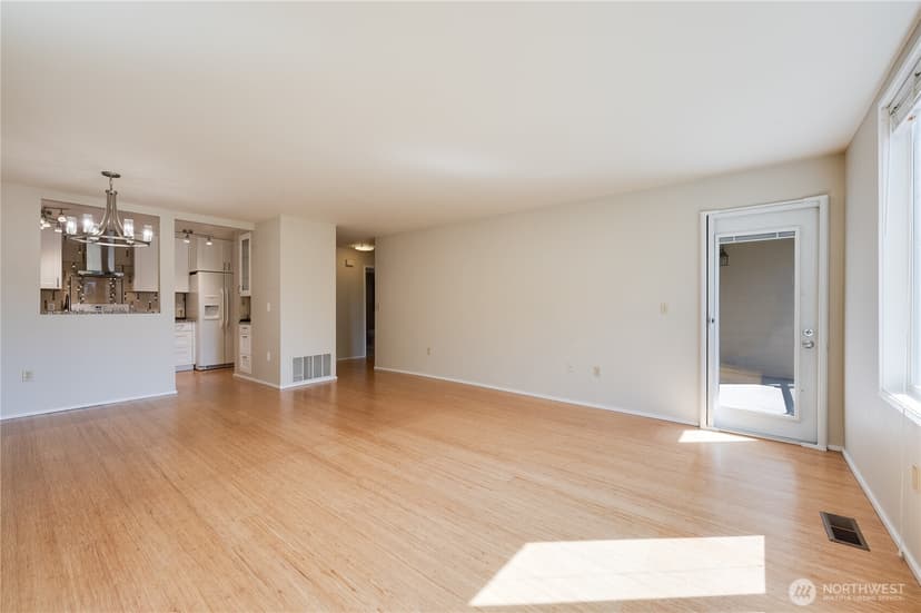 Property photo for 4152 Providence Point Drive SE #104, Issaquah photo 10