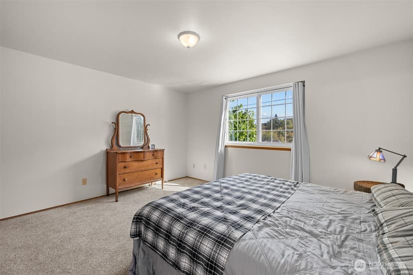 Property photo for 724 Hull Avenue, Port Orchard photo 32