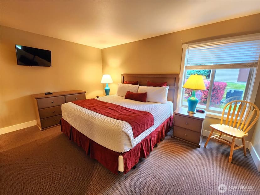 Property photo for 1 Lakeside 704-D, Manson photo 11