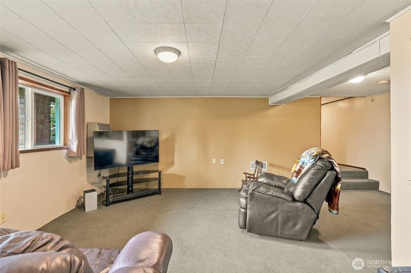 Property photo for 3528 274th Street NE, Arlington photo 23