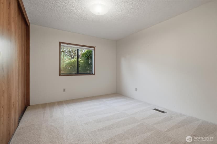 Property photo for 9590 Silver Creek Lane NW, Bremerton photo 15