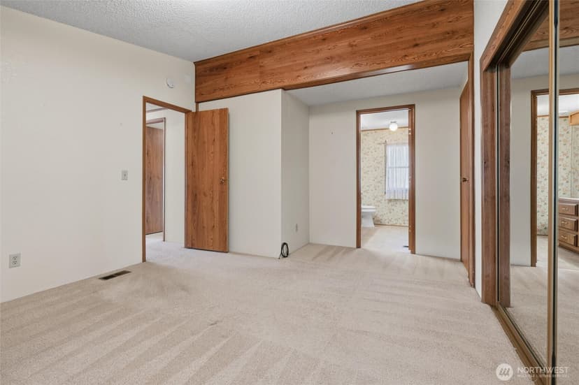 Property photo for 9590 Silver Creek Lane NW, Bremerton photo 18