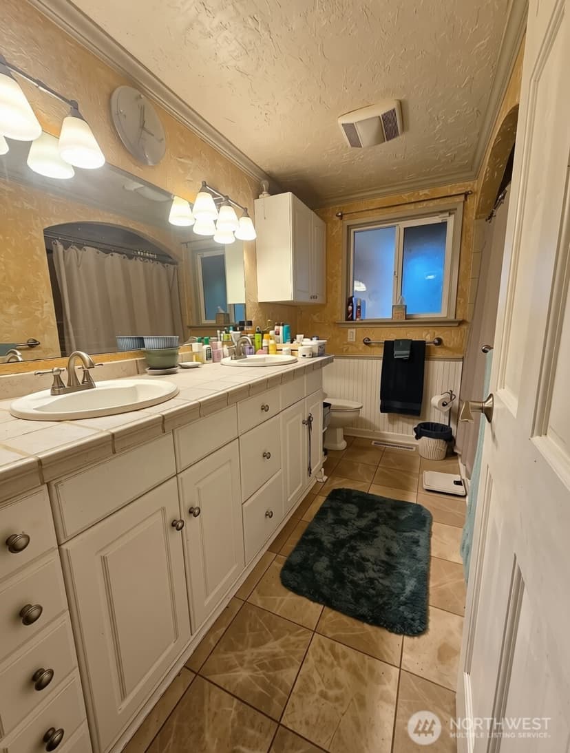 Property photo for 8116 79th Street SW, Lakewood photo 17