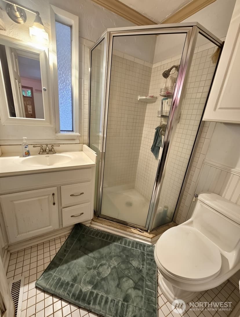 Property photo for 8116 79th Street SW, Lakewood photo 19