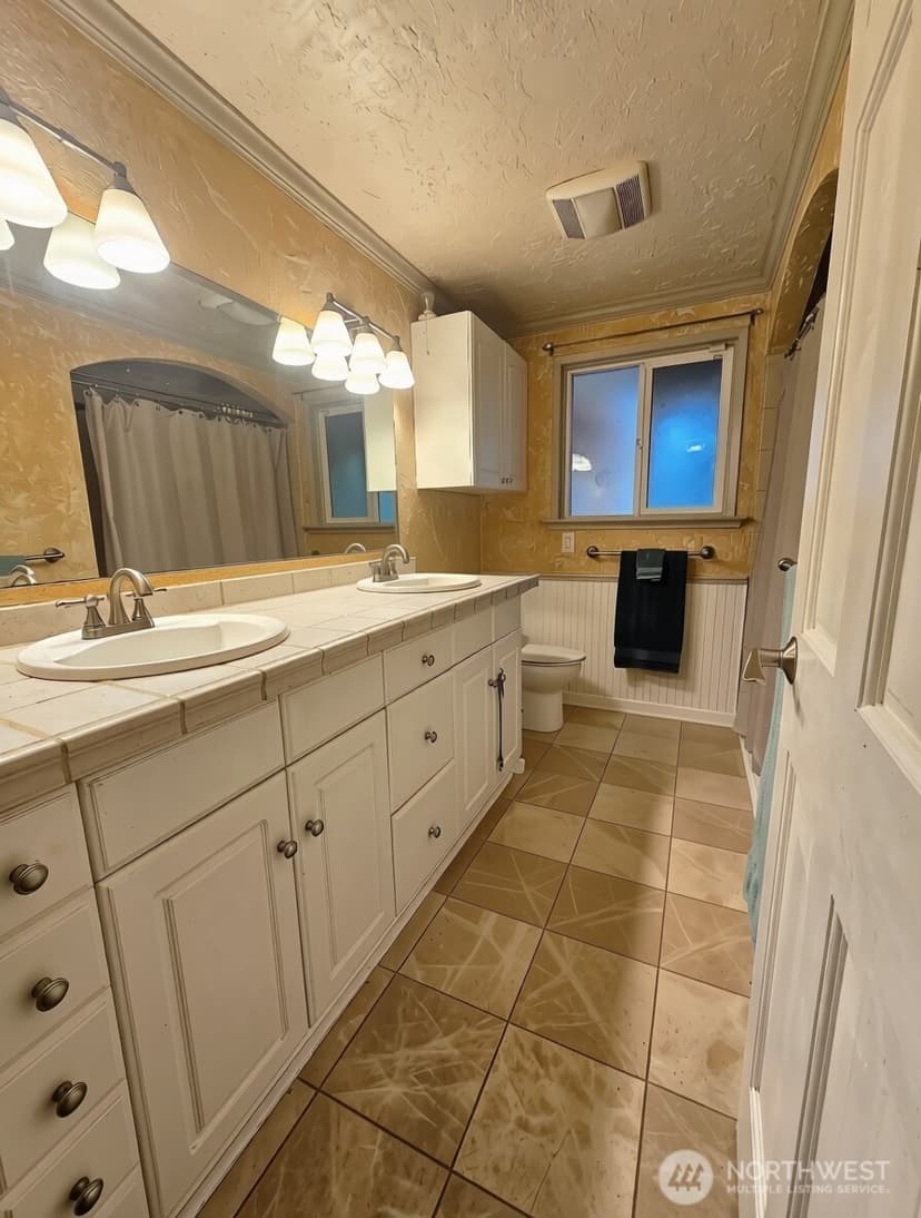 Property photo for 8116 79th Street SW, Lakewood photo 18