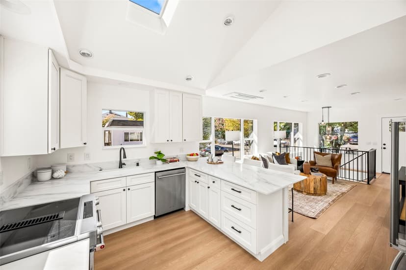 Property photo for 419 NW 73rd Street, Seattle photo 13