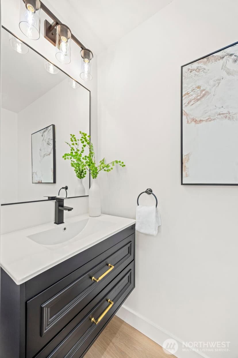Property photo for 419 NW 73rd Street, Seattle photo 16