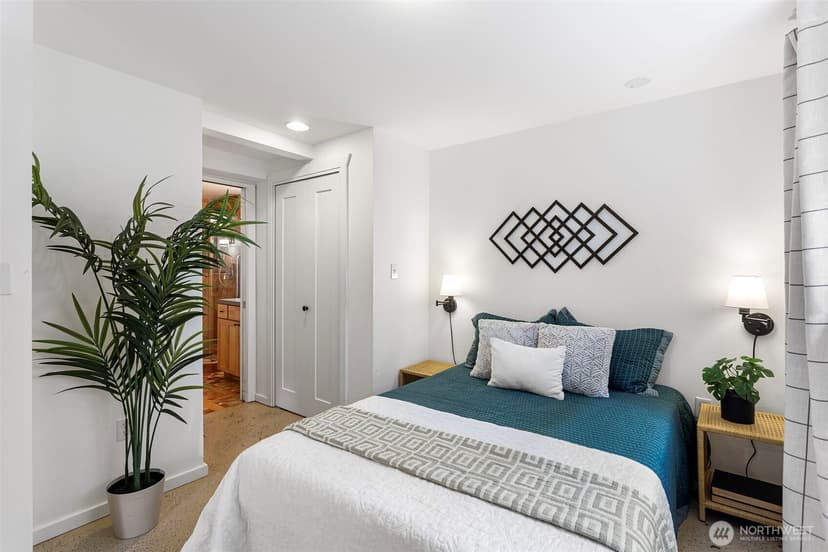 Property photo for 6228 26th Avenue NE, Seattle photo 28