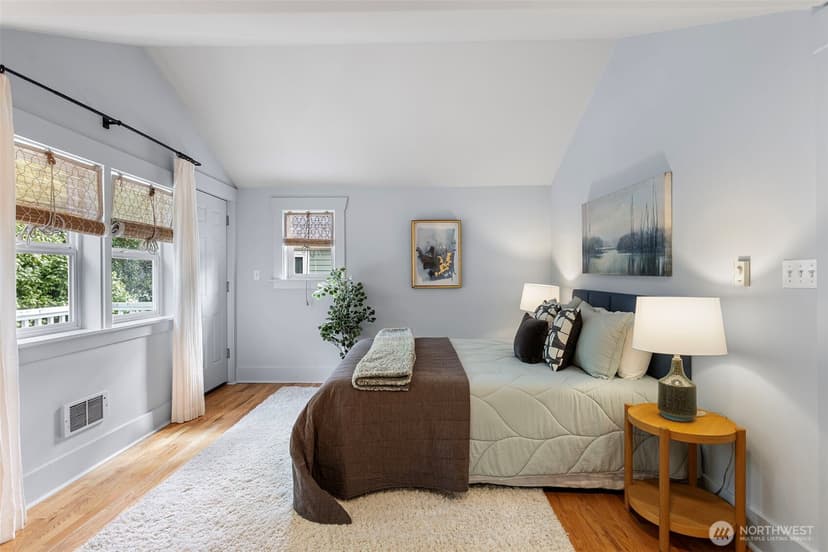 Property photo for 6228 26th Avenue NE, Seattle photo 16