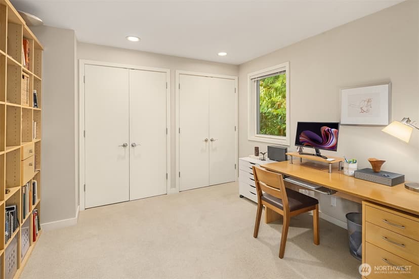 Property photo for 2604 W Lake Sammamish Parkway NE, Redmond photo 28