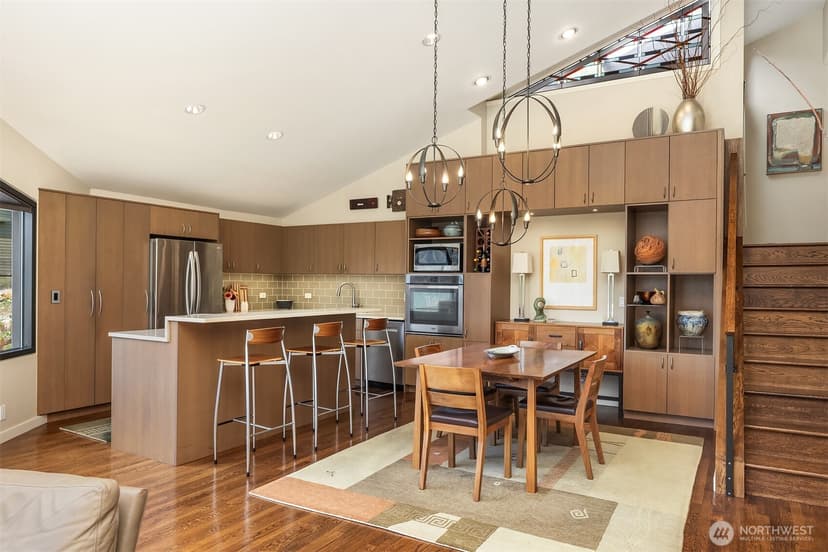 Property photo for 2604 W Lake Sammamish Parkway NE, Redmond photo 15