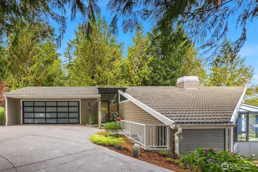 Property photo for 2604 W Lake Sammamish Parkway NE, Redmond photo 36