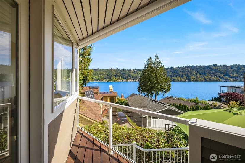 Property photo for 2604 W Lake Sammamish Parkway NE, Redmond photo 24