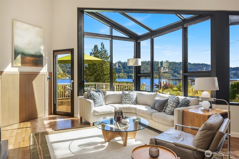 Property photo for 2604 W Lake Sammamish Parkway NE, Redmond photo 11