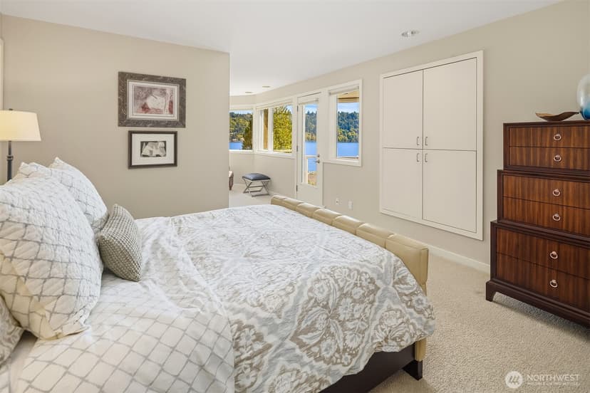 Property photo for 2604 W Lake Sammamish Parkway NE, Redmond photo 22