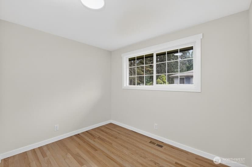Property photo for 8004 203rd Place SW, Edmonds photo 19