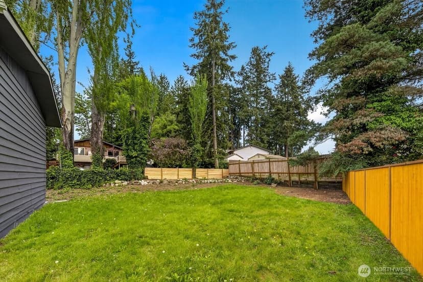 Property photo for 8004 203rd Place SW, Edmonds photo 33