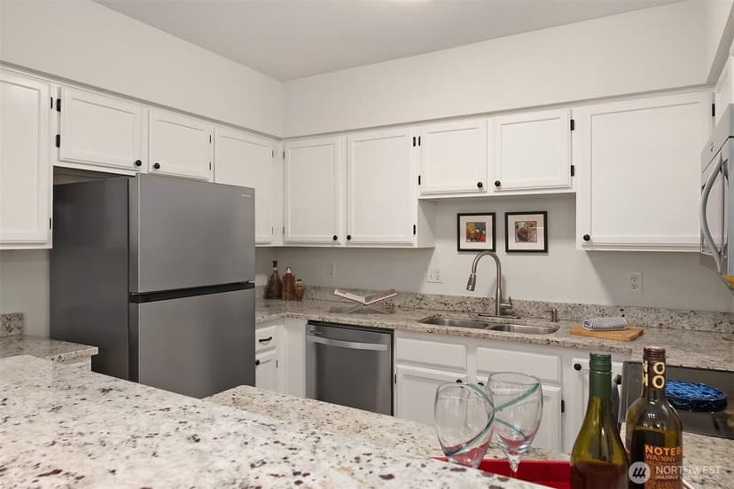 Property photo for 15839 NE 91st Way #1004, Redmond photo 13