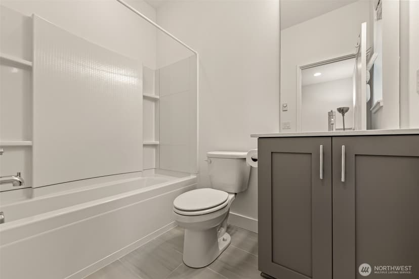 Property photo for 1118 124th Ct NE #G2, Bellevue photo 12