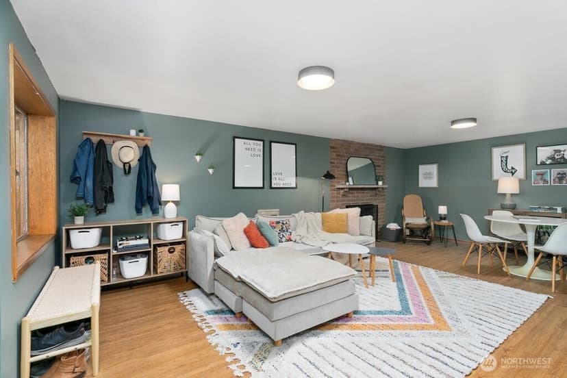 Property photo for 17210 30th Avenue NE, Lake Forest Park photo 11