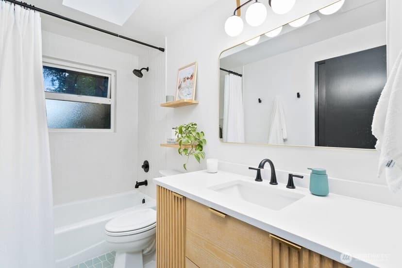 Property photo for 17210 30th Avenue NE, Lake Forest Park photo 21
