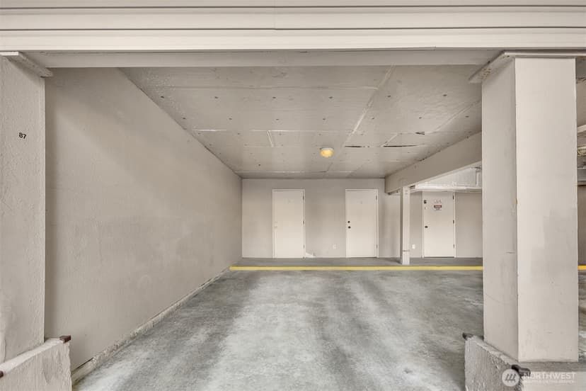 Property photo for 14527 NE 40th Street #G104, Bellevue photo 28