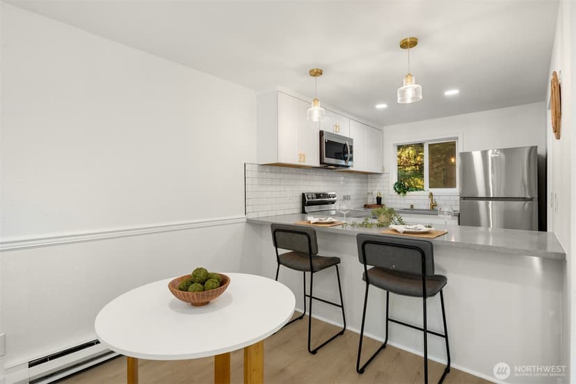 Property photo for 14527 NE 40th Street #G104, Bellevue photo 9