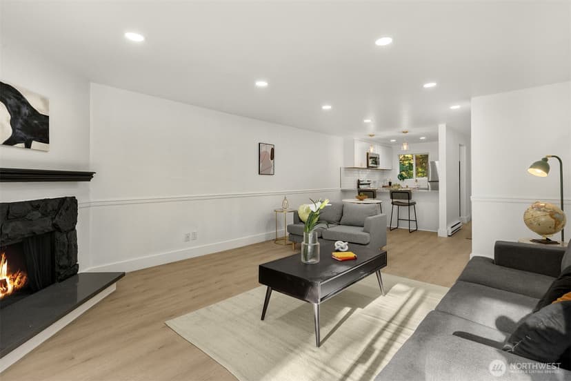 Property photo for 14527 NE 40th Street #G104, Bellevue photo 15