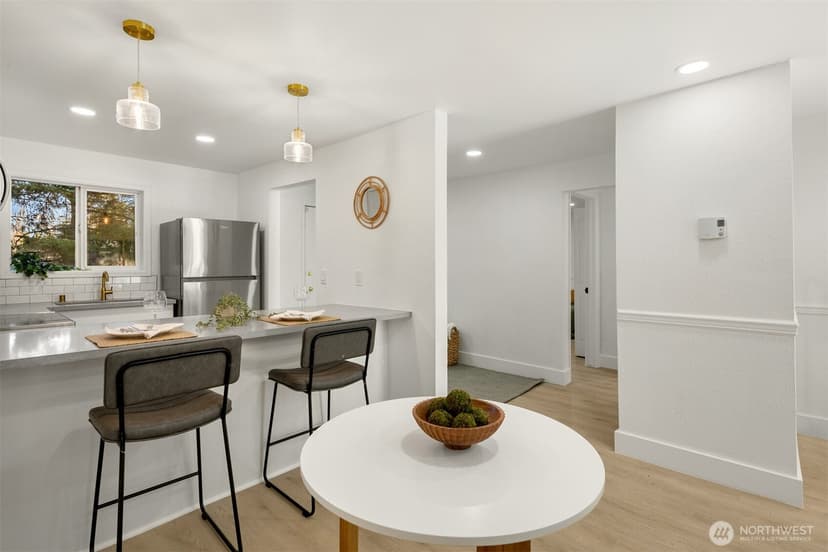 Property photo for 14527 NE 40th Street #G104, Bellevue photo 10