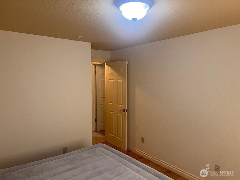 Property photo for 9222 S 198 Street Ct, Renton photo 24