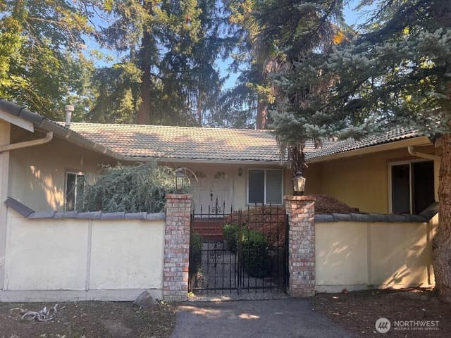 Property photo for 9222 S 198 Street Ct, Renton photo 4