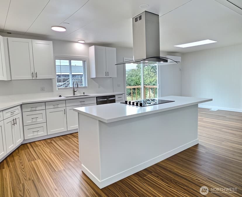 Property photo for 15401 Washington Avenue SW #3, Lakewood photo 4