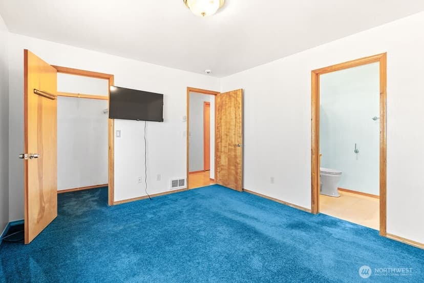 Property photo for 878 Mount Olympus Avenue SE, Ocean Shores photo 10