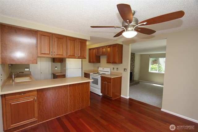 Property photo for 12004 Slater Avenue NE #F-3, Kirkland photo 2