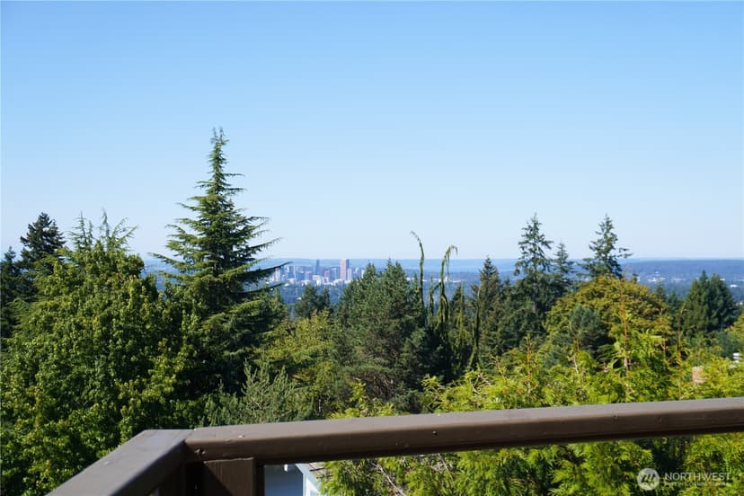 Property photo for 4730 154th Place SE, Bellevue photo 35
