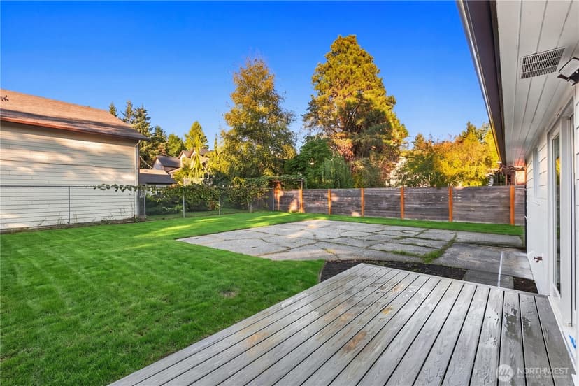 Property photo for 638 S 160th Street, Burien photo 29