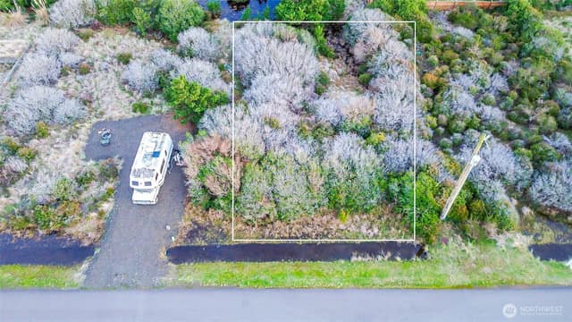 Property photo for 413 N Portal Loop SW, Ocean Shores photo 3