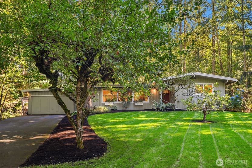 Property photo for 16616 212th Avenue NE, Woodinville photo 24