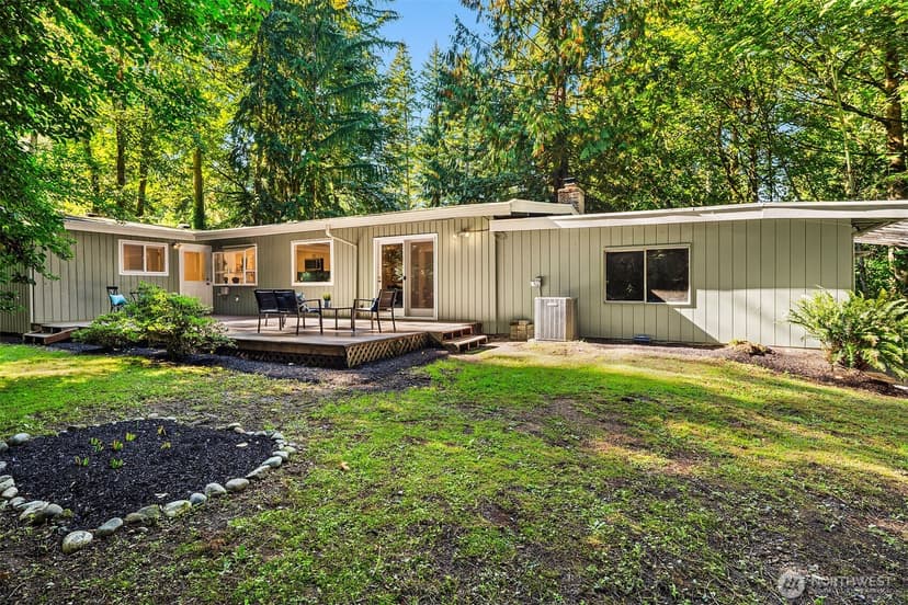 Property photo for 16616 212th Avenue NE, Woodinville photo 23